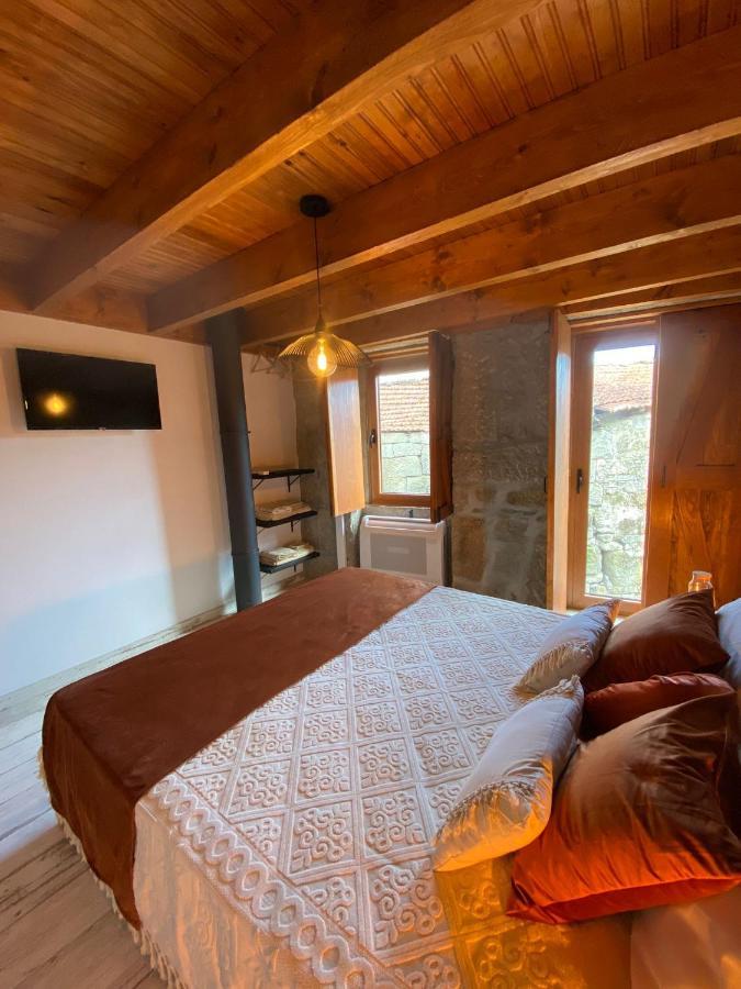 Emily'S House Villa Castro Daire Bagian luar foto