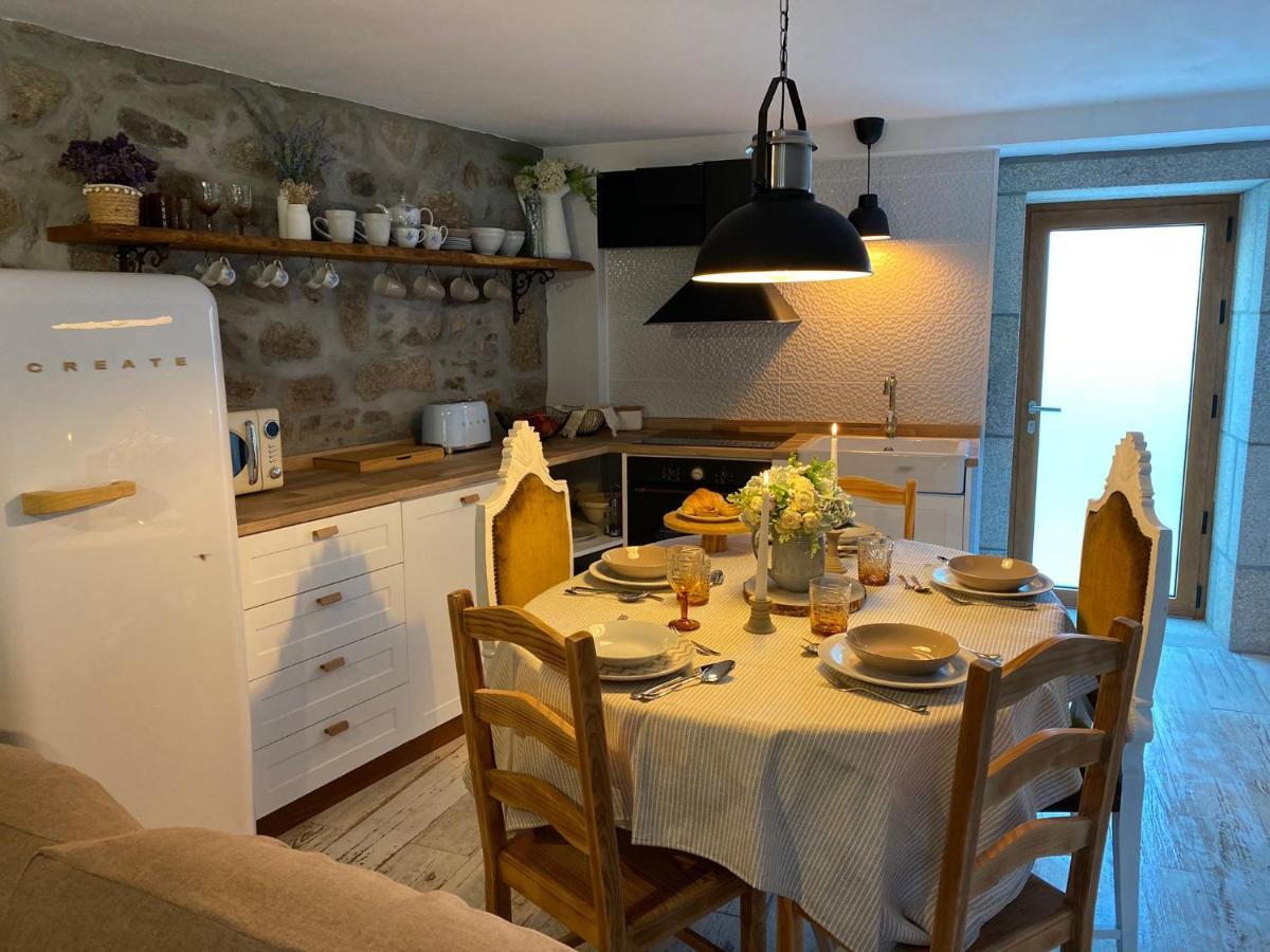 Emily'S House Villa Castro Daire Bagian luar foto